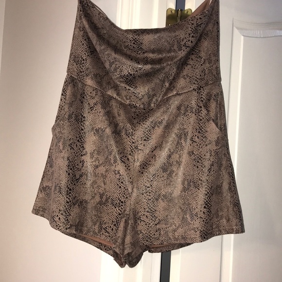 Strapless Romper - Picture 1 of 7